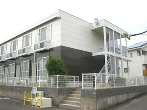 のマンスリーマンション・ウィークリーマンション「レオパレスＰＲＩＭＲＯＳＥⅢ 101(No.253536)」メイン画像