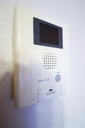 TVモニターホン付きで本人確認可能 女性にも安心!