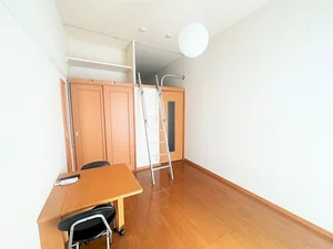 鶴見駅（神奈川県）のマンスリーマンション・ウィークリーマンション「レオパレスハピネス 209(No.266142)」メイン画像