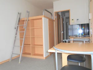 のマンスリーマンション・ウィークリーマンション「レオパレスソレイユⅢ 201(No.268079)」メイン画像