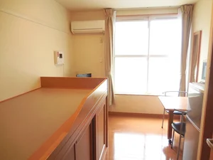 のマンスリーマンション・ウィークリーマンション「レオパレスＩＮＧ 203(No.272952)」メイン画像