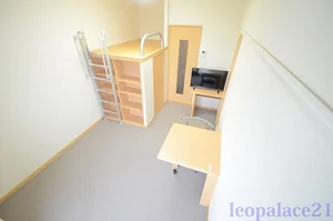 大阪電気通信大学寝屋川キャンパス周辺のマンスリーマンション・ウィークリーマンション「レオパレス上三ツ島 208(No.279329)」メイン画像