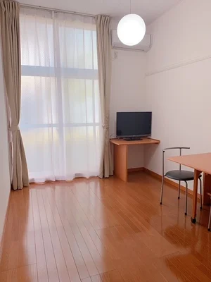 園田学園女子大学短期大学部周辺のマンスリーマンション・ウィークリーマンション「レオパレスＭａｒｕｔａｋａ 110(No.280217)」メイン画像