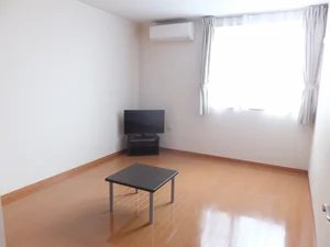 新潟県のマンスリーマンション・ウィークリーマンション「レオパレスアルテス 103(No.281642)」メイン画像