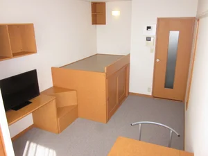 のマンスリーマンション・ウィークリーマンション「レオパレスシャンデリア 201(No.283486)」メイン画像