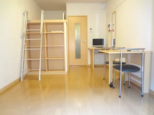 のマンスリーマンション・ウィークリーマンション「レオパレスグリーン　ウッド 112(No.283609)」メイン画像