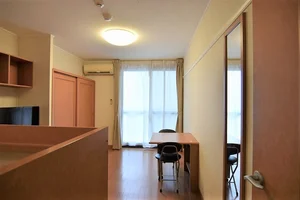 のマンスリーマンション・ウィークリーマンション「レオパレスＬａ　Ｖｉｓｔａ 106(No.284801)」メイン画像