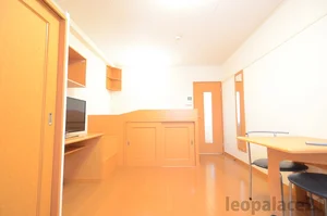 のマンスリーマンション・ウィークリーマンション「レオパレス仙北坂本 109(No.289108)」メイン画像