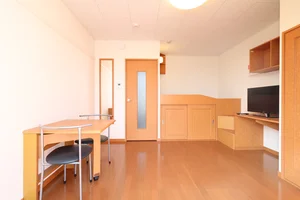 愛知川駅（滋賀県）のマンスリーマンション・ウィークリーマンション「レオパレスエフエス 109(No.304008)」メイン画像