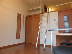 埼玉県のレオパレスセンター大宮第１のマンスリーマンション・ウィークリーマンション「レオパレスメルベーユ 103(No.304706)」メイン画像