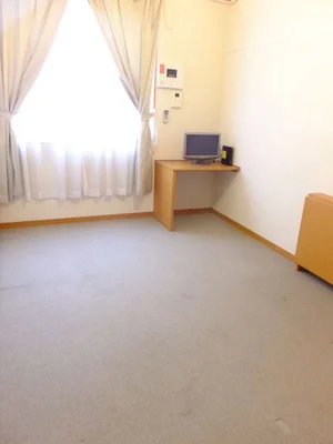 千葉県のマンスリーマンション・ウィークリーマンション「レオパレスペリフェレイア 202(No.306153)」メイン画像