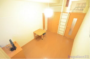 道後温泉駅（愛媛県）のマンスリーマンション・ウィークリーマンション「レオパレス道後物語 104(No.308514)」メイン画像