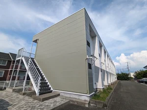 南甲府駅（山梨県）のマンスリーマンション・ウィークリーマンション「レオパレスフローラ 204(No.311235)」メイン画像