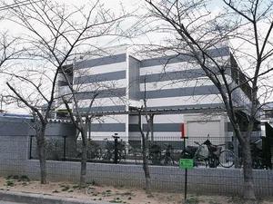 四條畷学園短期大学清風学舎周辺のマンスリーマンション・ウィークリーマンション「レオパレス夢３番館 205(No.315221)」メイン画像