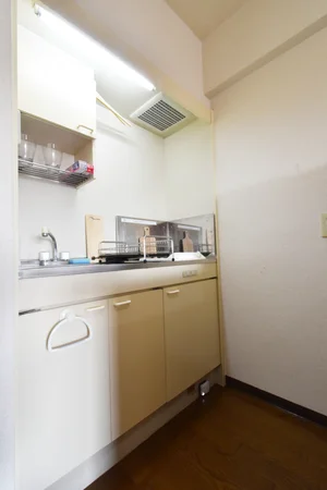 調理器具や食器類充実!