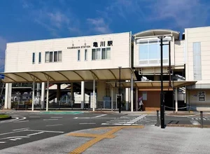 亀川駅まで車6分