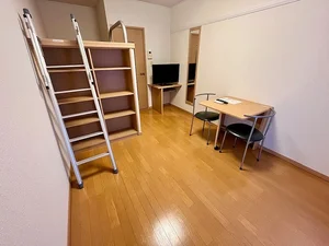 信州大学医学部附属病院周辺のマンスリーマンション・ウィークリーマンション「レオパレス隼Ⅲ 201(No.323203)」メイン画像