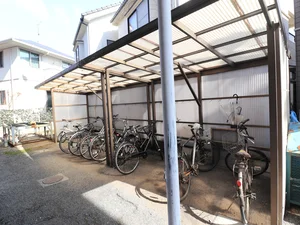敷地内駐輪場 中距離移動に便利です!