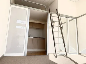 のマンスリーマンション・ウィークリーマンション「レオパレスレヴェルベールⅠ 301(No.328089)」メイン画像