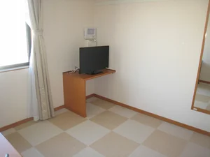 のマンスリーマンション・ウィークリーマンション「レオパレス城北 206(No.328384)」メイン画像