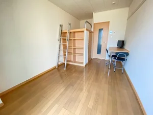 のマンスリーマンション・ウィークリーマンション「レオパレスレーブⅢ 102(No.328753)」メイン画像