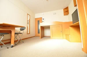 富山県のマンスリーマンション・ウィークリーマンション「レオパレスイナホ 214(No.329535)」メイン画像