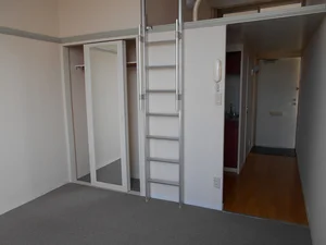 松蔭大学周辺のマンスリーマンション・ウィークリーマンション「レオパレスリターンオブハピネス 205(No.330737)」メイン画像