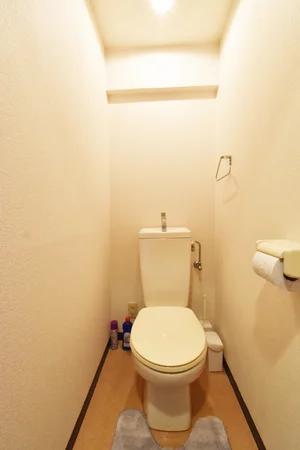 バストイレ別! トイレブラシや洗剤等も標準化されているので清潔に保っていただけます!