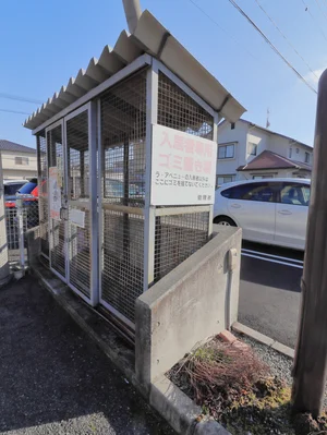 敷地内ゴミ捨て場 時間がない朝のごみ捨ても楽々していただけます!