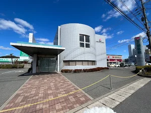 三浦内科医院まで徒歩8分