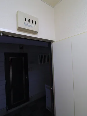 室内ブレーカー（玄関上）