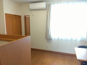 社会医療法人財団大樹会総合病院回生病院周辺のマンスリーマンション・ウィークリーマンション「レオパレスクリスマスローズ 110(No.337374)」メイン画像