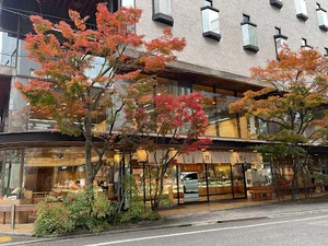 にしき堂 光町本店まで徒歩14分