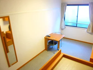 のマンスリーマンション・ウィークリーマンション「レオパレスシェソワⅢ 202(No.344062)」メイン画像