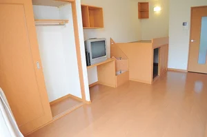 犬島新町駅（富山県）のマンスリーマンション・ウィークリーマンション「レオパレスＩＳＭ　　 104(No.344763)」メイン画像