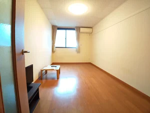 桃山学院教育大学周辺のマンスリーマンション・ウィークリーマンション「レオパレス富田林西 103(No.348125)」メイン画像