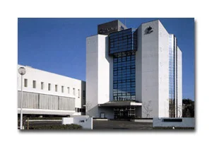 タカヤ商事(株) 本社