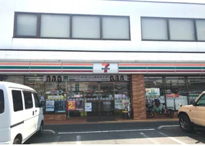 セブン-イレブン 岡山岡南町１丁目店まで徒歩2分、220ｍ。