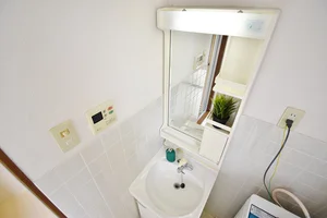独立洗面台もございますので朝の準備もしやすいですね。岡山で人気のウィークリーマンション。
