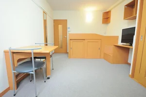 米子市新開（鳥取県）のマンスリーマンション・ウィークリーマンション「レオパレスｓｅｉｒｉｎⅢ 210(No.356447)」メイン画像