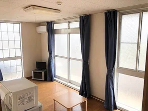 磐田駅（静岡県）のマンスリーマンション・ウィークリーマンション「レオパレス国府台 301(No.358069)」メイン画像