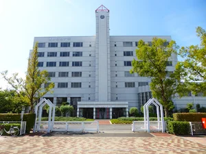 香川短期大学まで車で１１分、5.9km