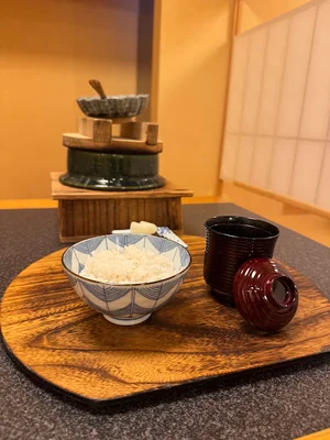 濱もとまで徒歩８分、600m