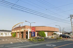 マクドナルド １１号丸亀土器店まで車で6分、2.1km｡