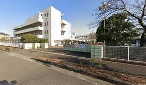 香川県立丸亀病院まで車で１０分、4.2km