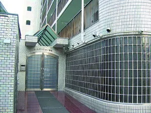 オートロック付ＥV付きマンション！　徳山駅より徒歩圏内で　近隣に駐車場もあり　アクセスも良い物件です。