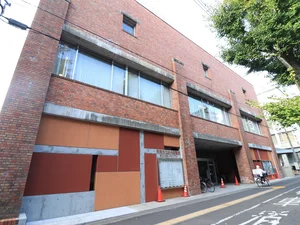 周南市立中央図書館