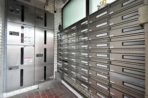 宅配BOXあり！　郵便物の受け取りも可能です！