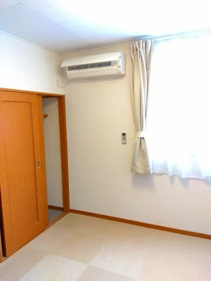 のマンスリーマンション・ウィークリーマンション「レオパレスれいめい 202(No.369358)」メイン画像