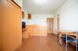 のマンスリーマンション・ウィークリーマンション「レオパレス緑ヶ丘 109(No.370101)」メイン画像